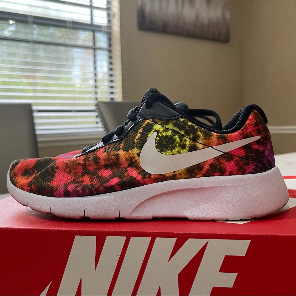 Kids NIKE running shoes